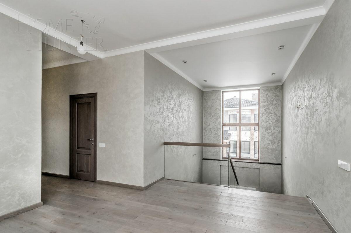 2-этажный коттедж 400 м² с отделкой