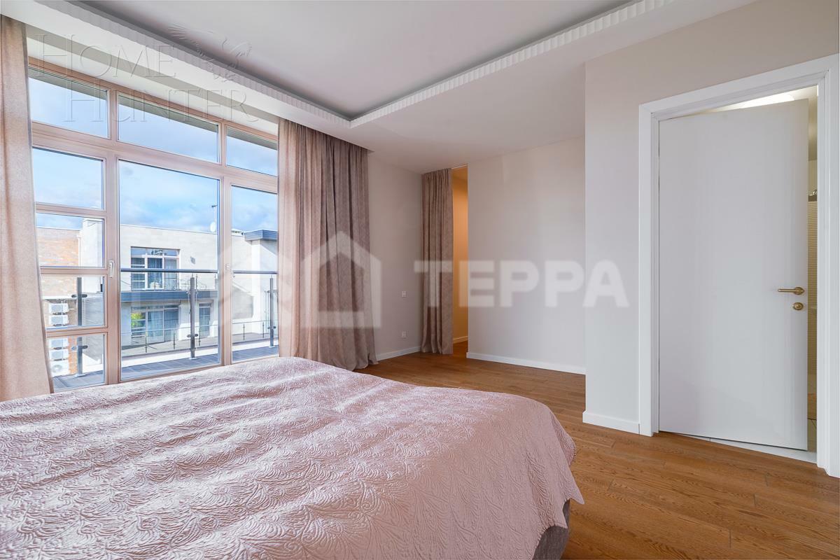 3-этажный таунхаус 365 м² с отделкой