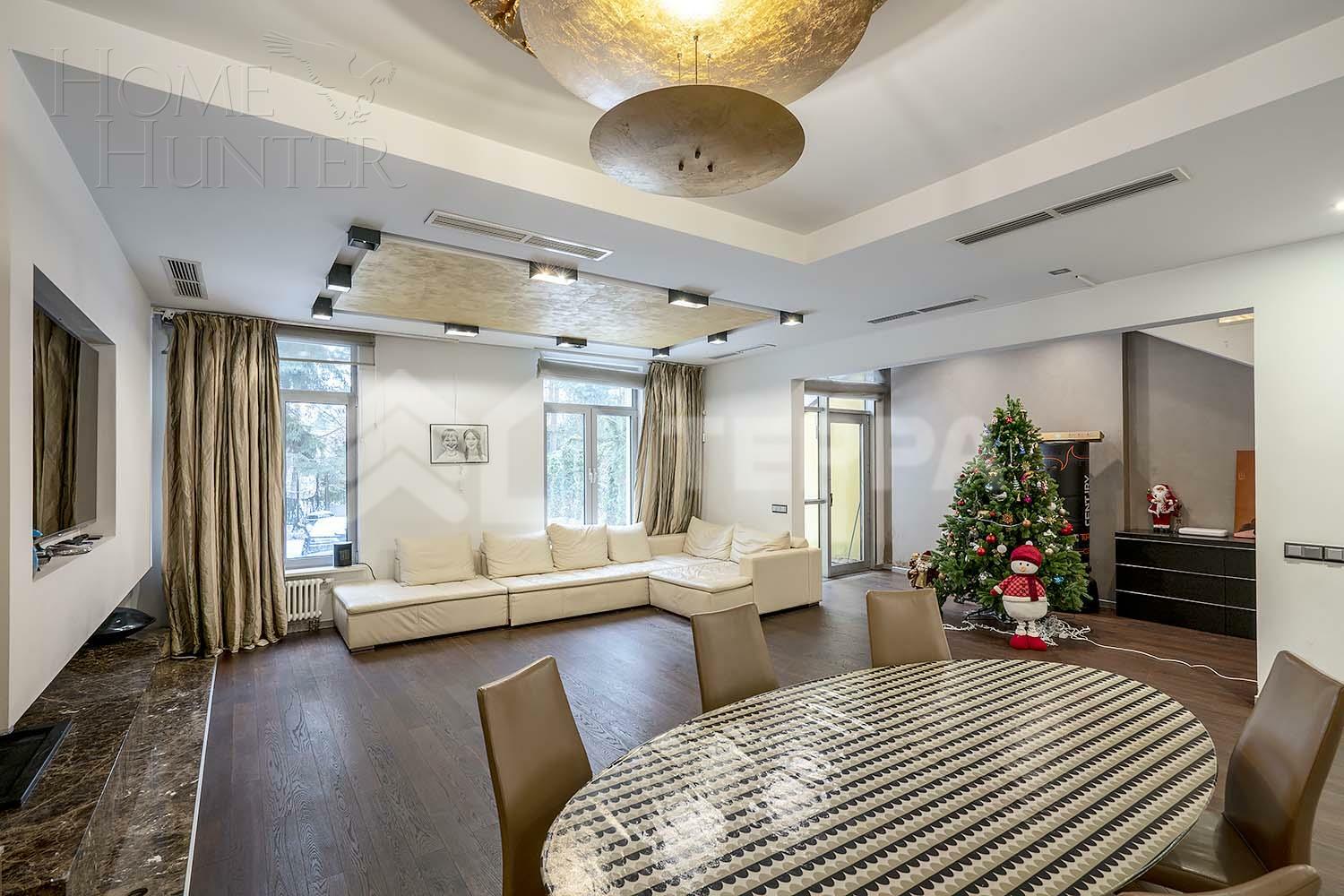 3-этажный таунхаус 350 м² с отделкой