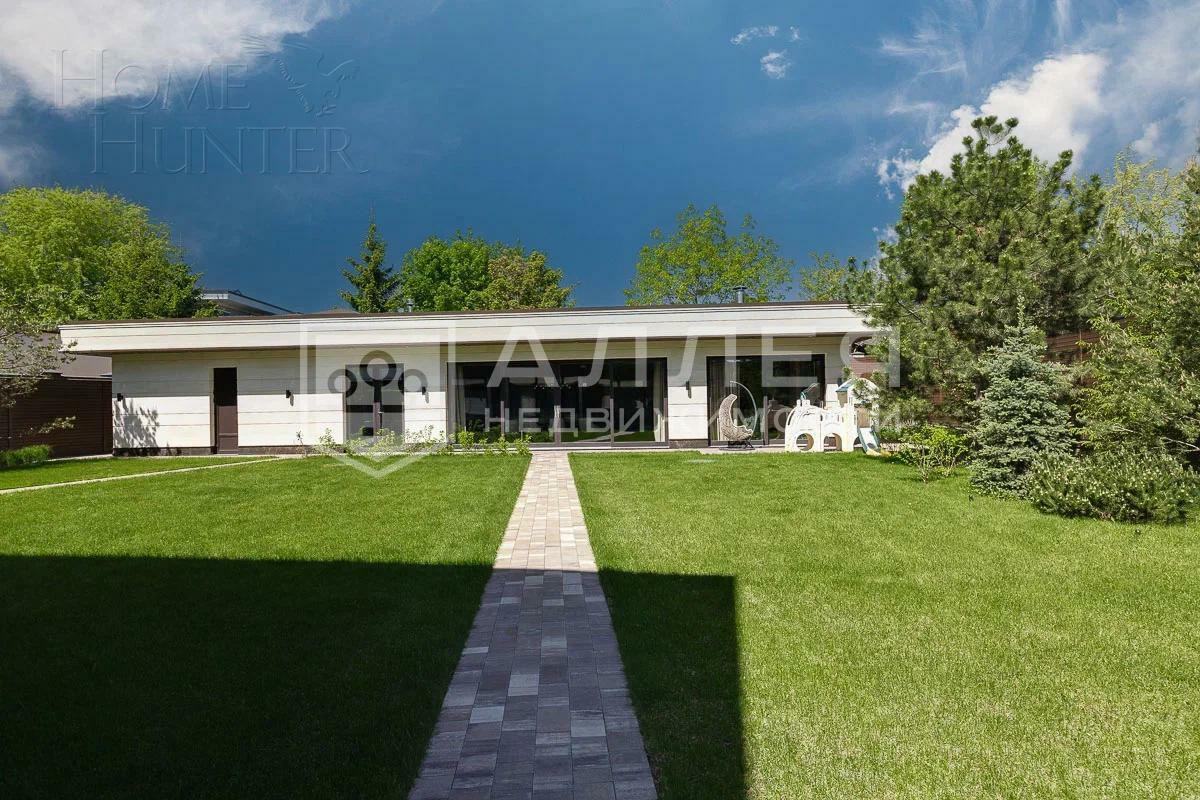 2-этажный коттедж 1 145 м² с отделкой