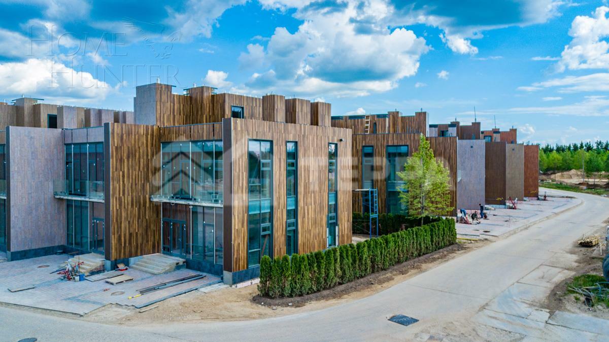 3-этажный таунхаус 238 м² без отделки