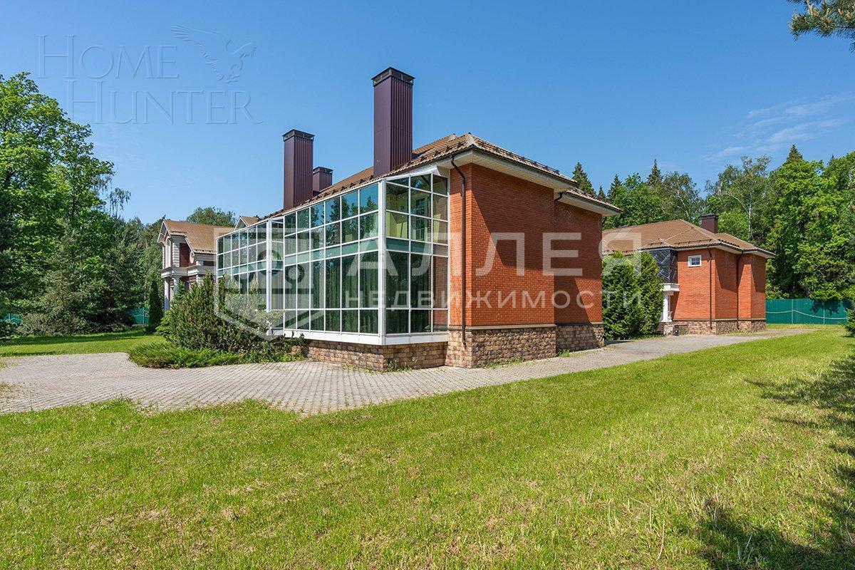 2-этажный коттедж 3 817 м² с отделкой