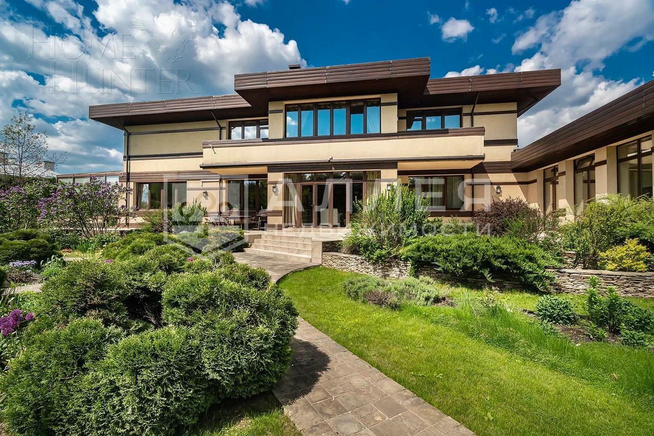 2-этажный коттедж 750 м² с отделкой