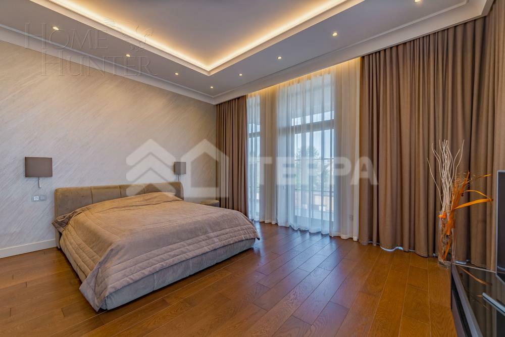 2-этажный коттедж 750 м² с отделкой