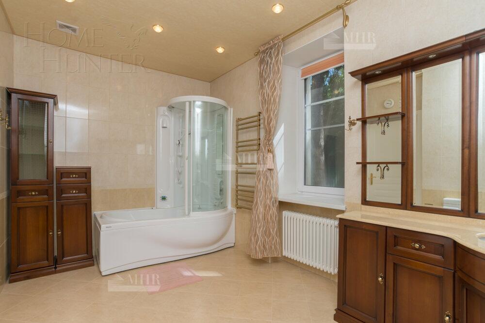 2-этажный коттедж 850 м² с отделкой