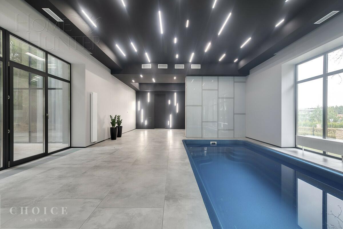 2-этажный коттедж 720 м² с отделкой