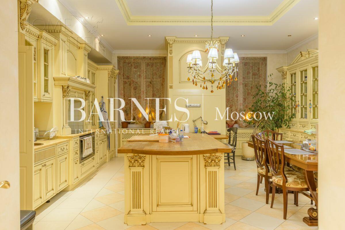 2-УРОВНЕВАЯ КВАРТИРА С ОТДЕЛКОЙ 420 М² НА 1 ЭТАЖЕ