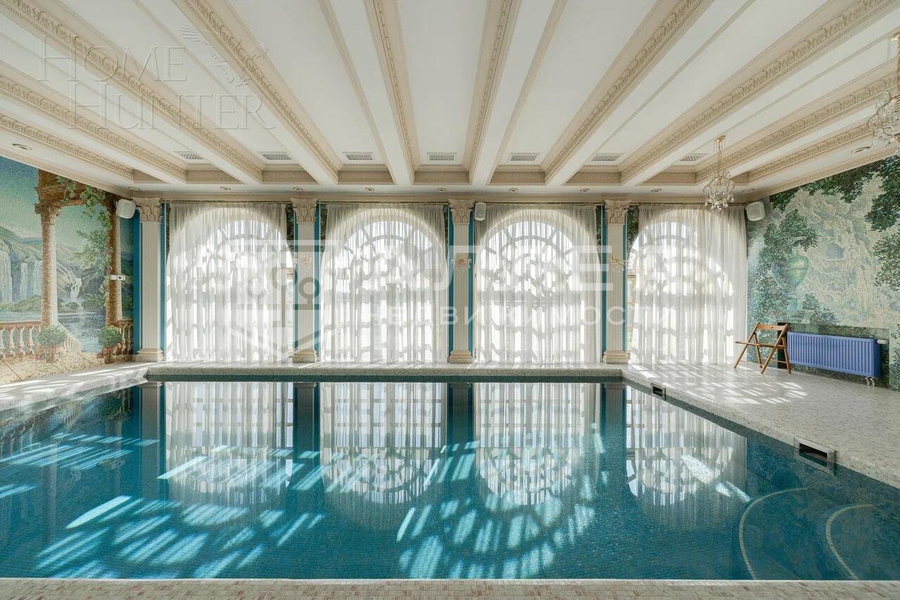 2-этажный коттедж 1 500 м² с отделкой