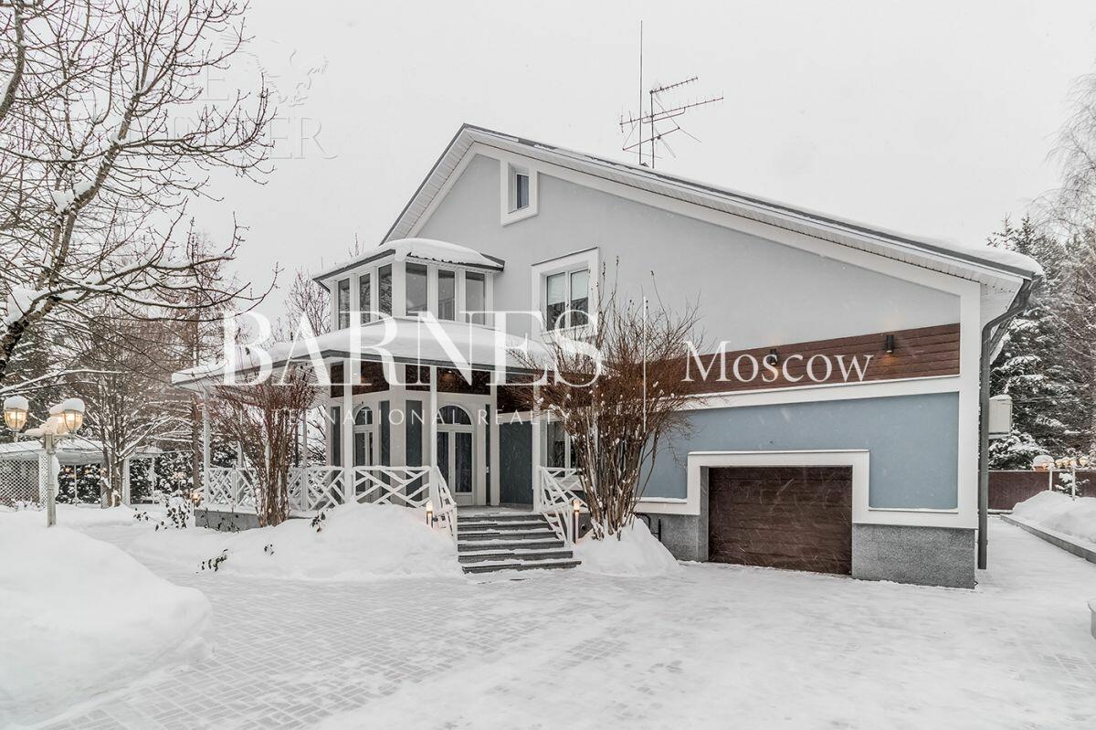 2-этажный коттедж 443 м² с отделкой