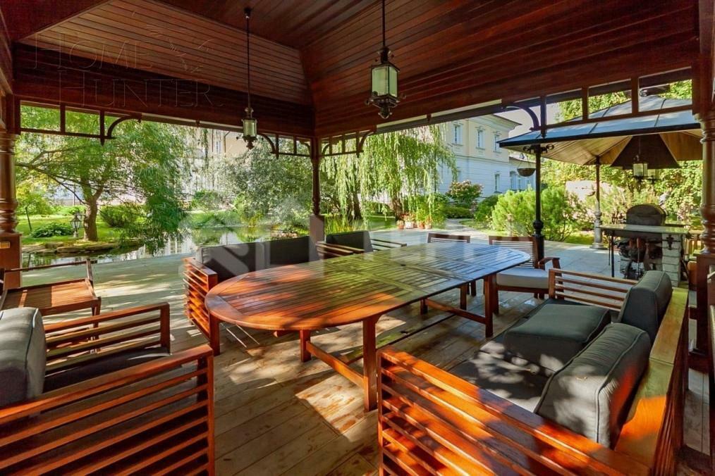 КОТТЕДЖ 1 800 м² с отделкой