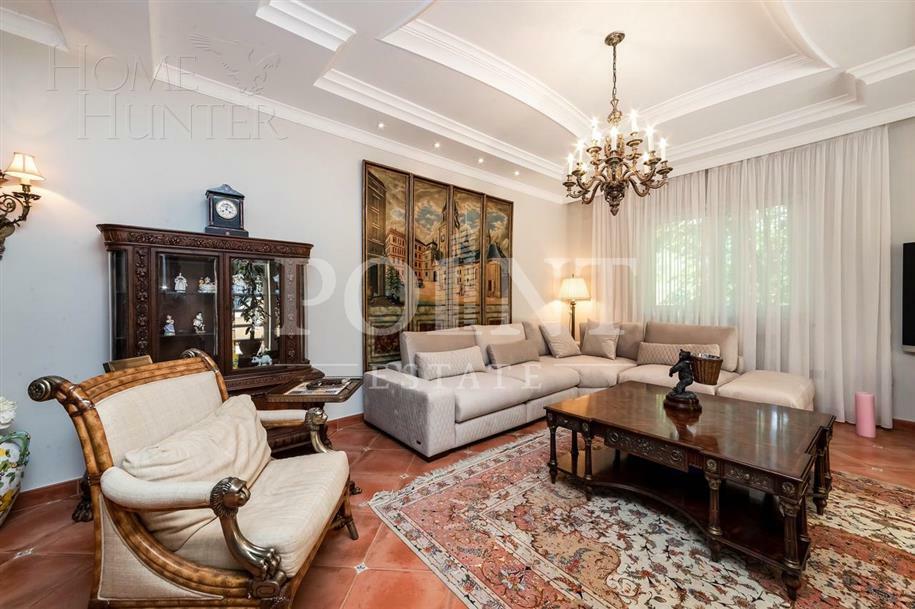 2-этажный коттедж 850 м² с отделкой