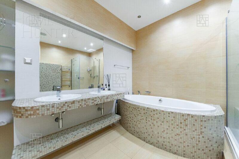 6-КОМН. КВАРТИРА С ОТДЕЛКОЙ 300.3 М² НА 4 ЭТАЖЕ