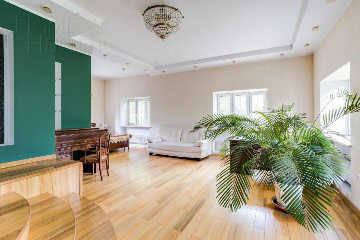 2-этажный коттедж 948 м² с отделкой