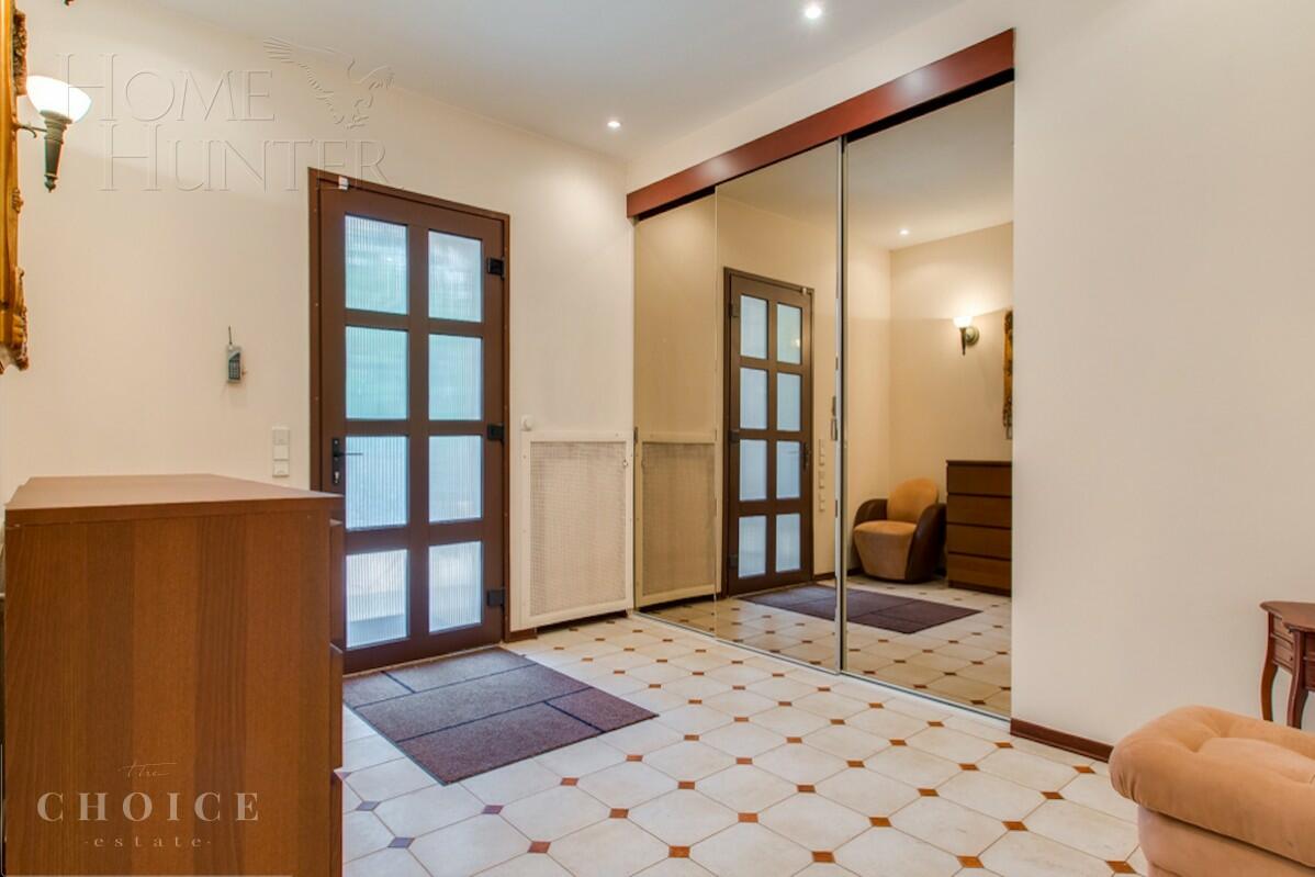 2-этажный коттедж 650 м² с отделкой