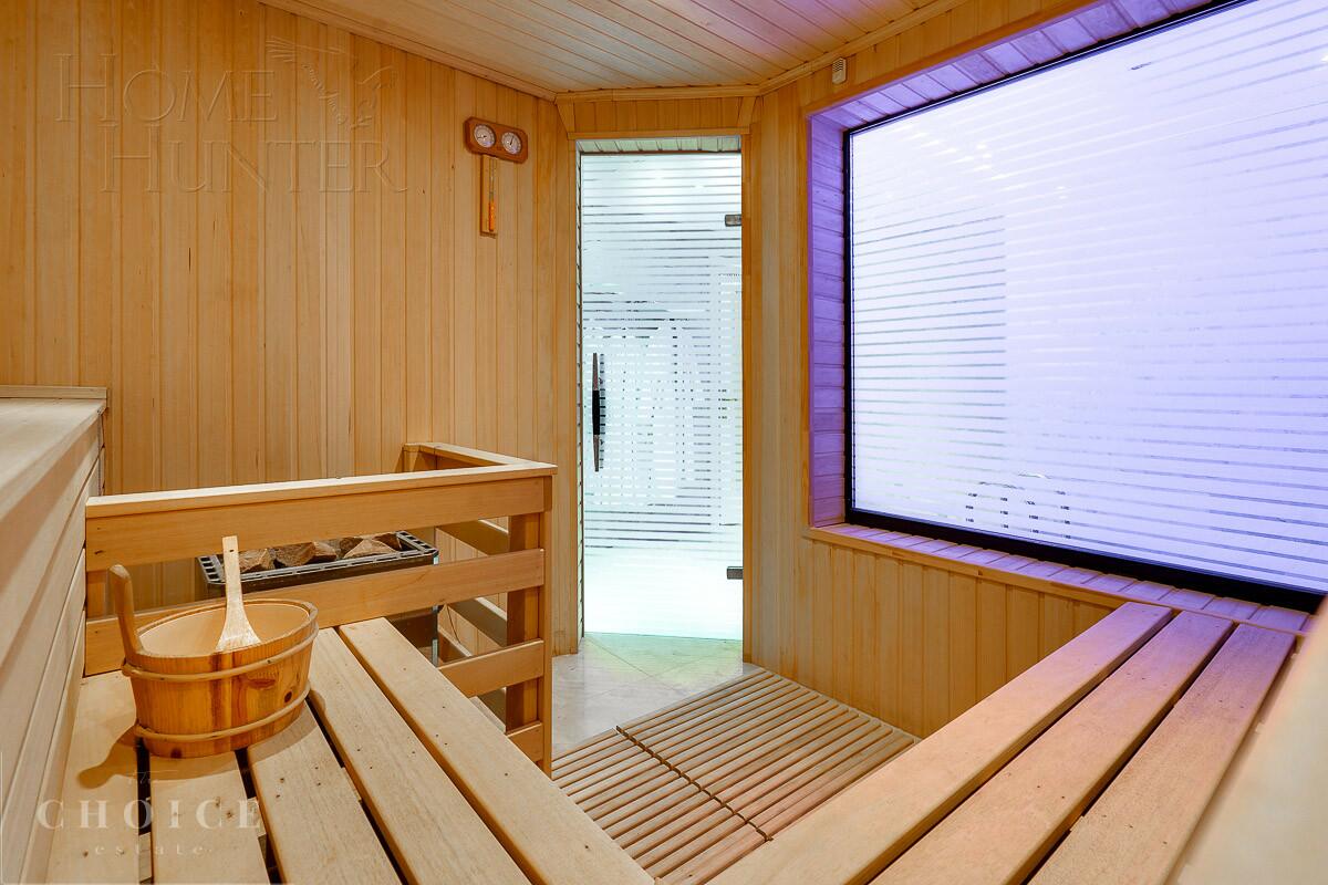 3-этажный таунхаус 400 м² с отделкой