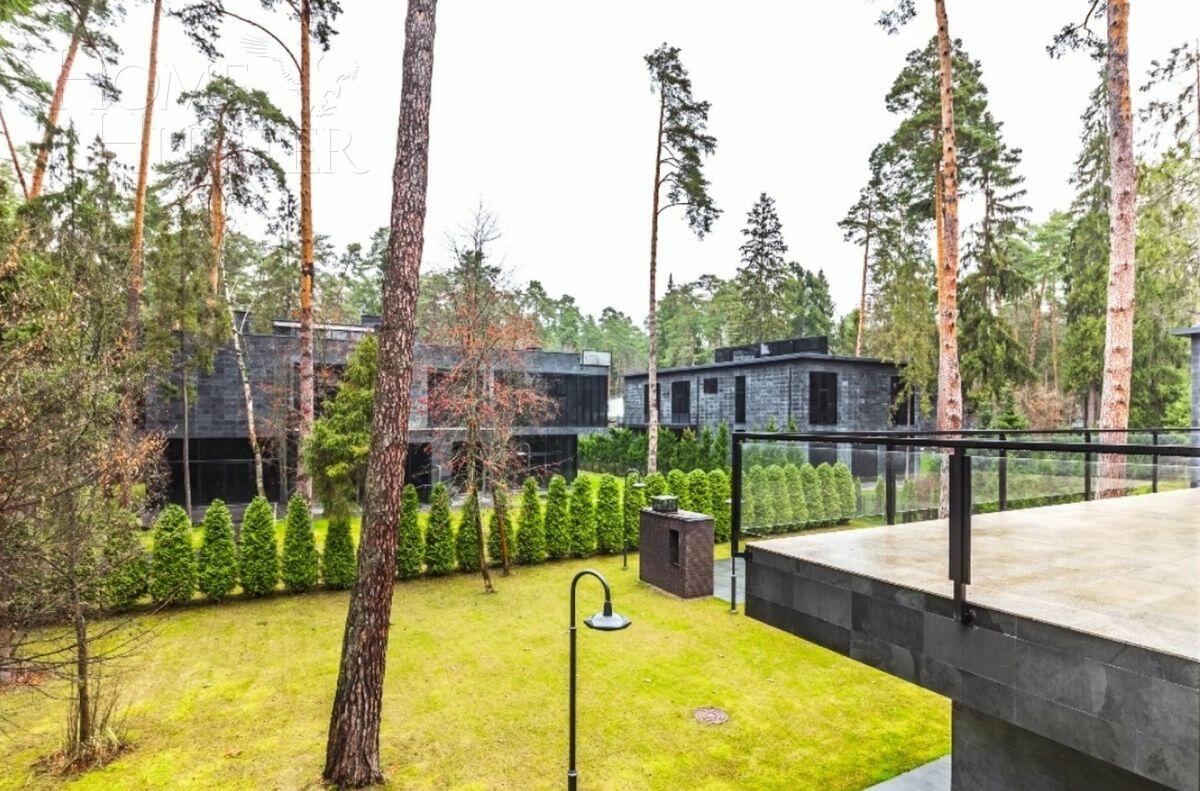 2-этажный коттедж 680 м² с отделкой