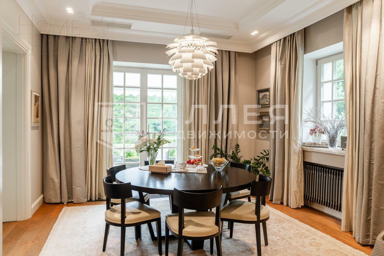 2-этажный коттедж 1 000 м² с отделкой