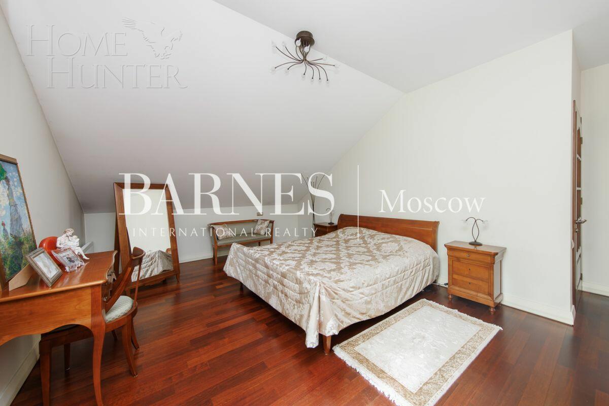 2-этажный коттедж 398.2 м² с отделкой