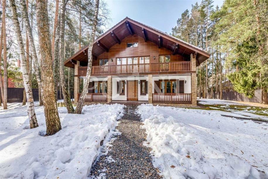 2-этажный коттедж 640 м² без отделки