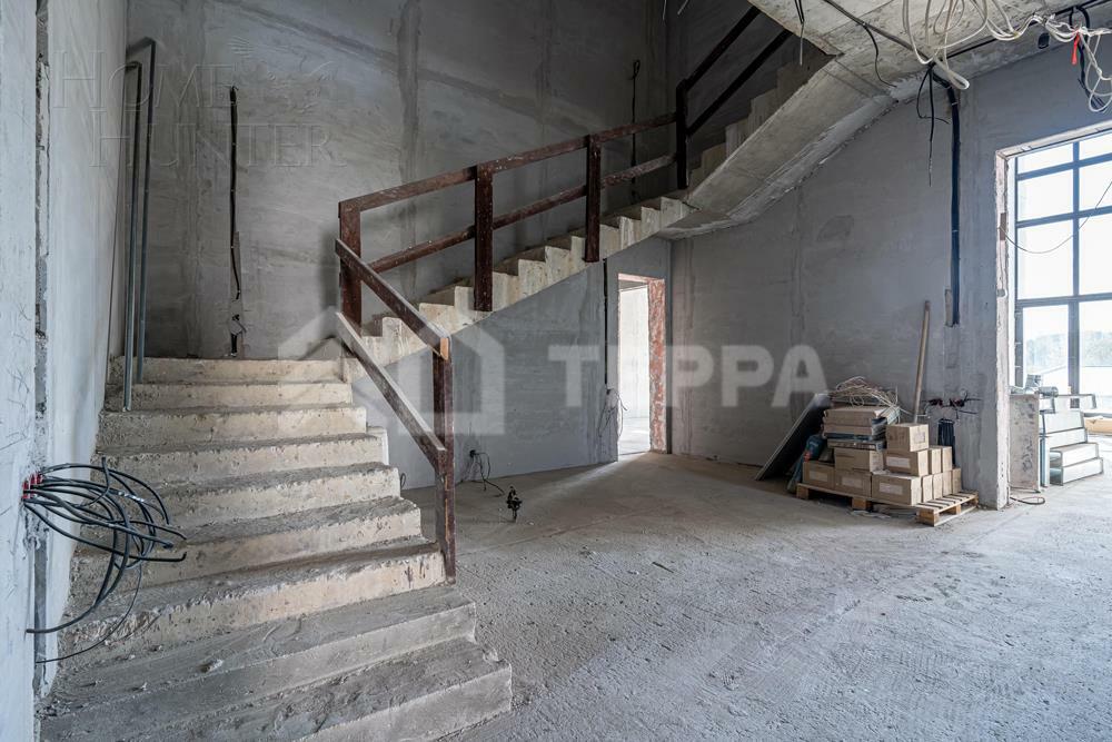 2-этажный коттедж 900 м² без отделки