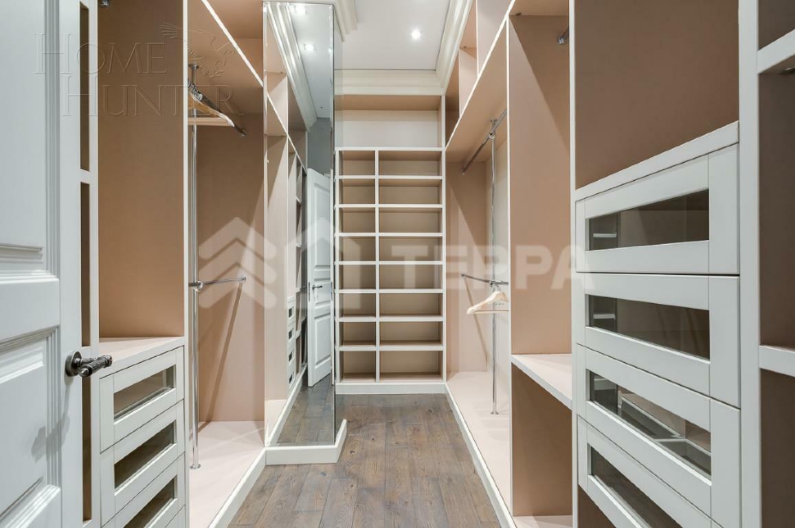 2-этажный таунхаус 345 м² с отделкой