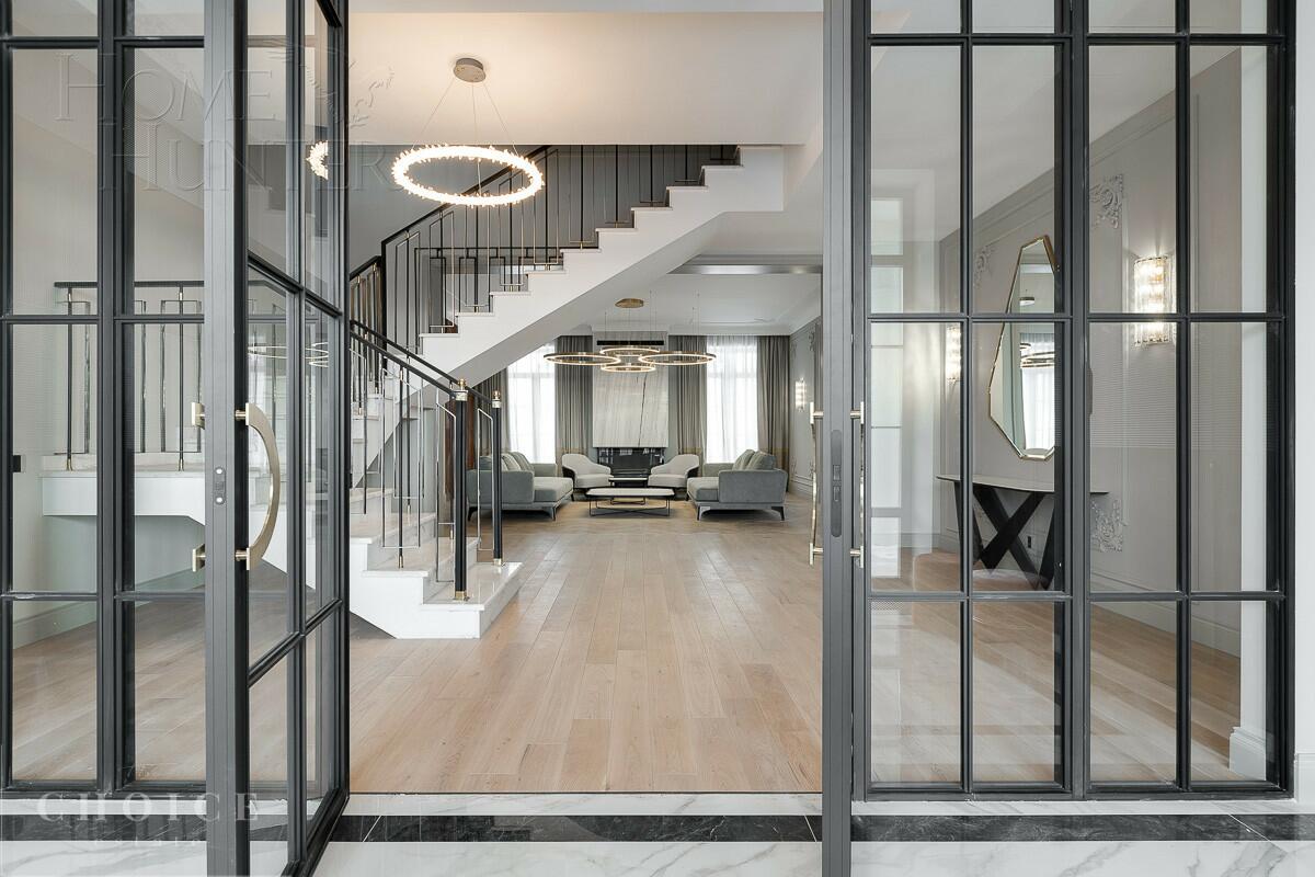 2-этажный коттедж 610 м² с отделкой