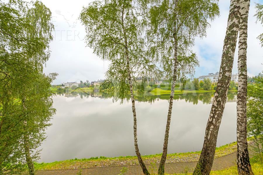 3-этажный коттедж 1 740 м² без отделки