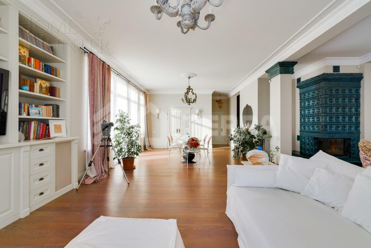 2-этажный коттедж 555 м² с отделкой