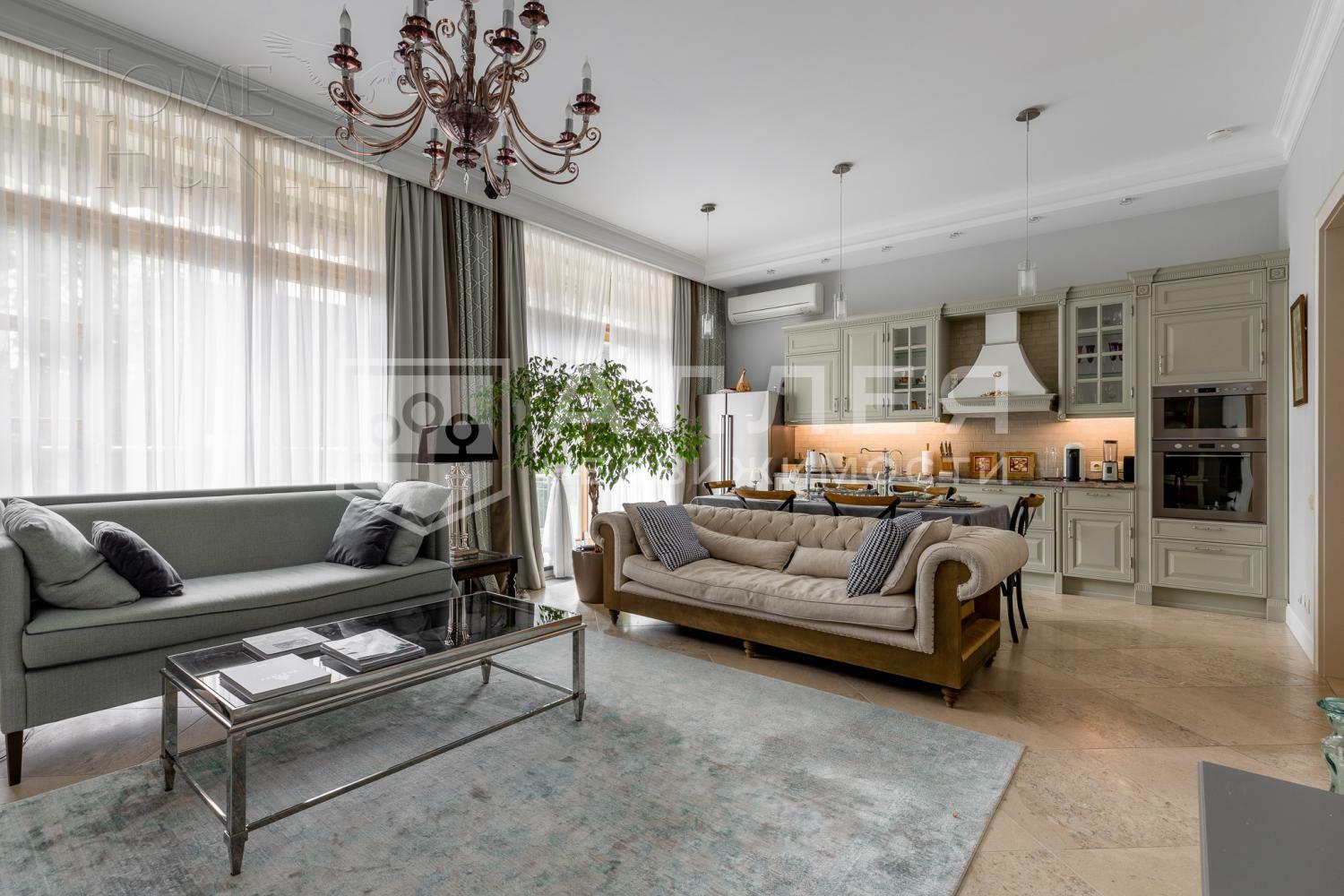 3-этажный таунхаус 300 м² с отделкой