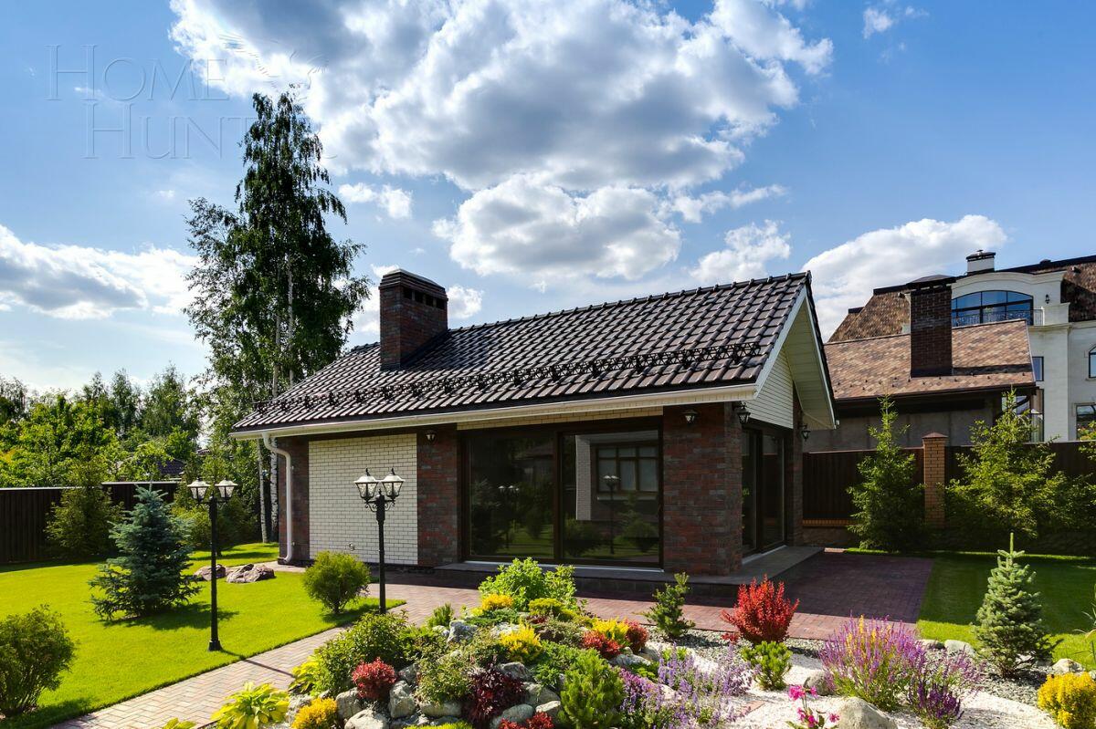 2-этажный коттедж 900 м² с отделкой