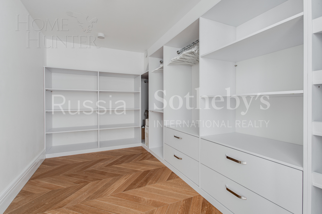 2-УРОВНЕВАЯ КВАРТИРА С ОТДЕЛКОЙ 380 М² НА 4 ЭТАЖЕ