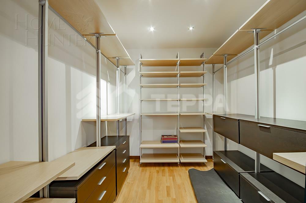 3-этажный таунхаус 350 м² с отделкой