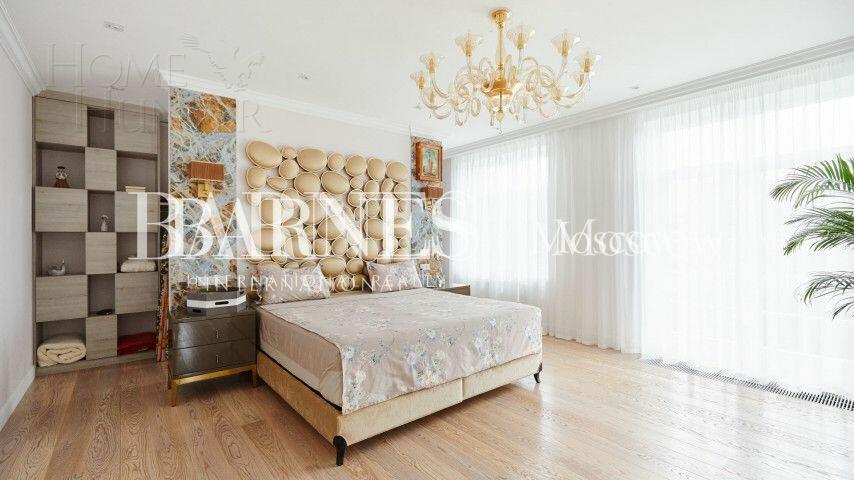 2-этажный коттедж 550 м² с отделкой