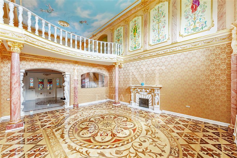 КОТТЕДЖ 900 м² с отделкой