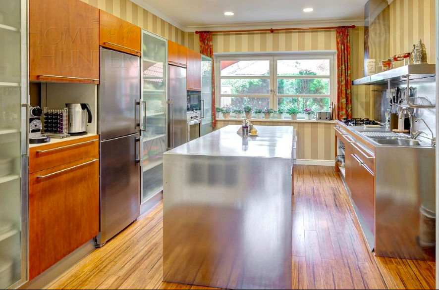 2-этажный коттедж 760 м² с отделкой