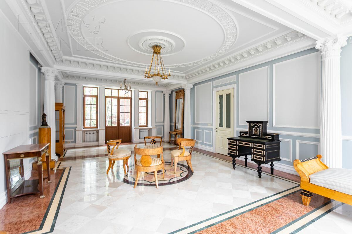 2-этажный коттедж 900 м² с отделкой