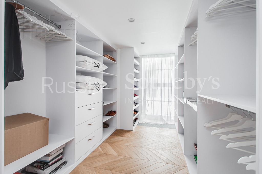 2-УРОВНЕВАЯ КВАРТИРА С ОТДЕЛКОЙ 380 М² НА 4 ЭТАЖЕ