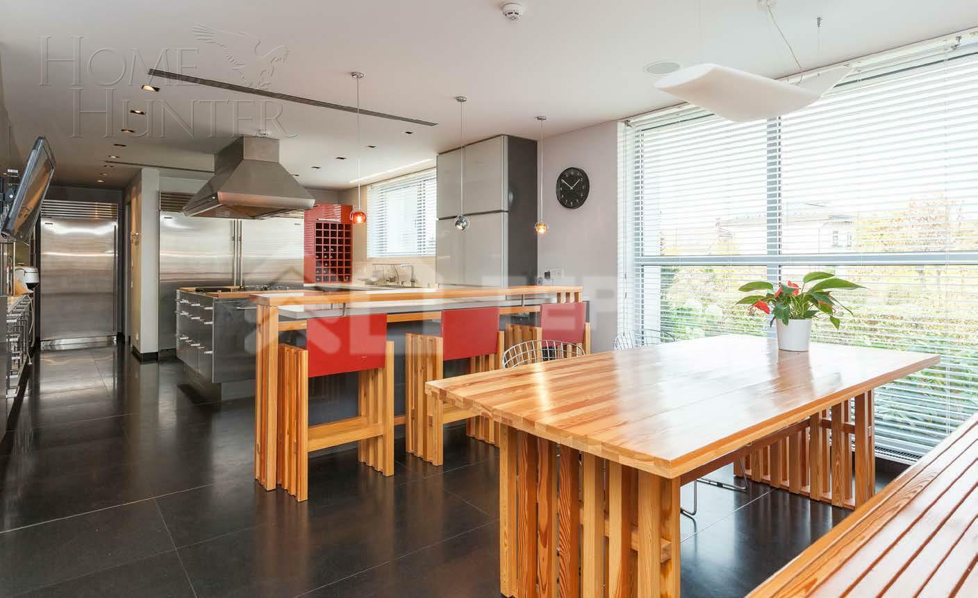 2-этажный коттедж 1 948 м² с отделкой