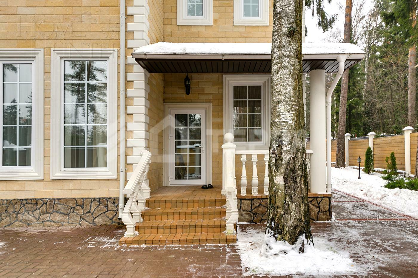 2-этажный таунхаус 385 м² с отделкой