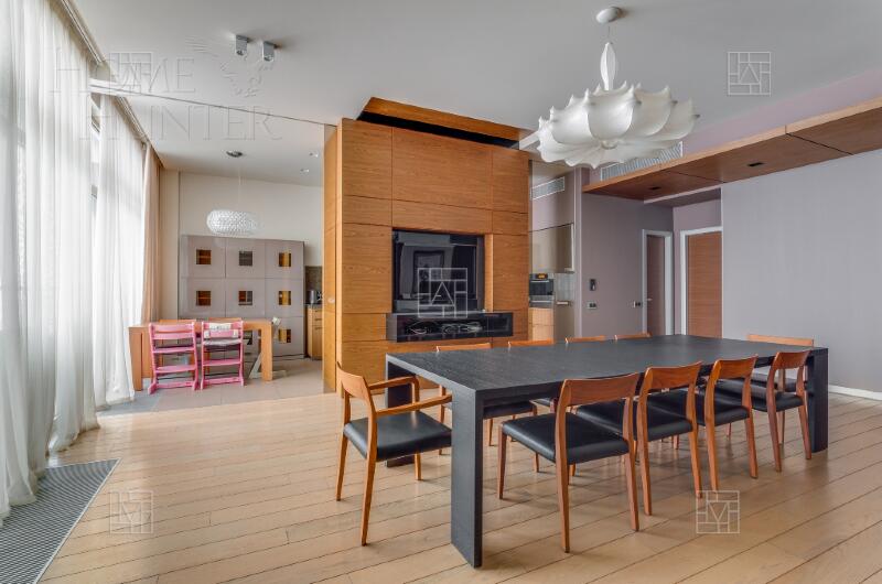 7-КОМН. КВАРТИРА С ОТДЕЛКОЙ 330 М² НА 2 ЭТАЖЕ