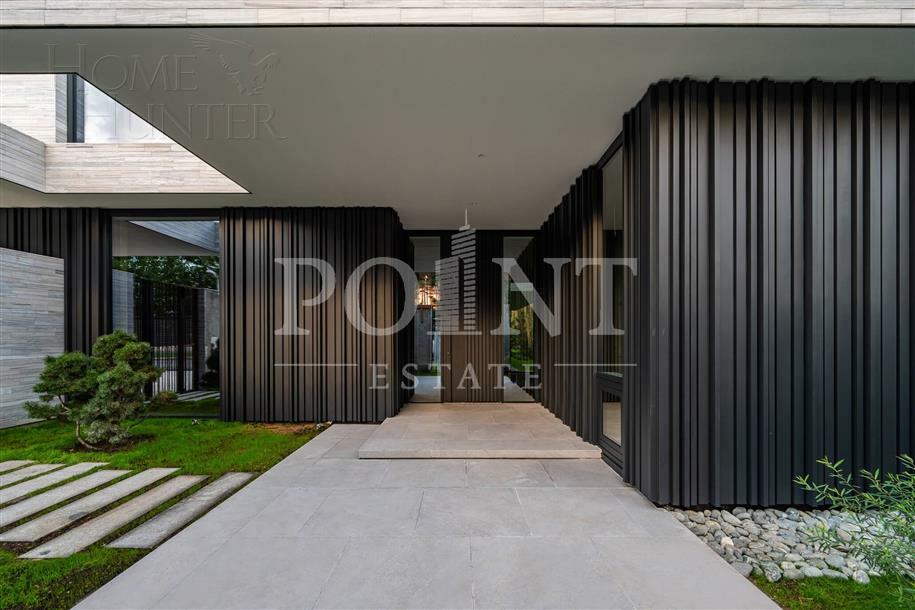 2-этажный коттедж 1 050 м² без отделки