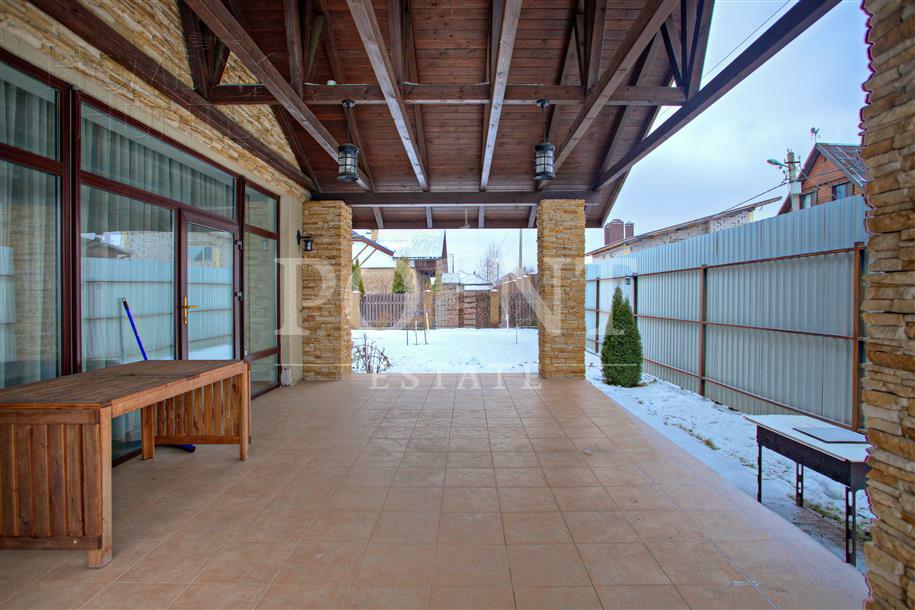 2-этажный коттедж 500 м² с отделкой