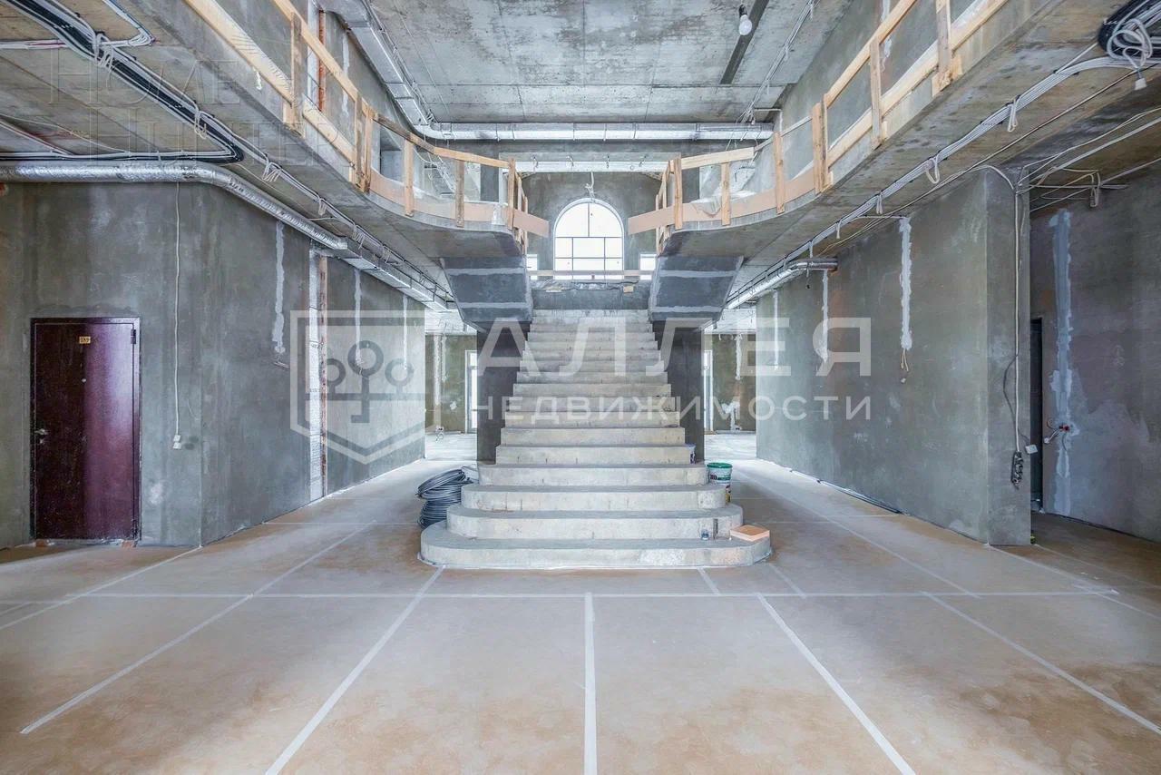 3-этажный коттедж 1 532 м² без отделки