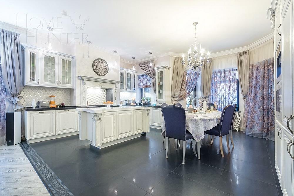 3-этажный коттедж 450 м² с отделкой