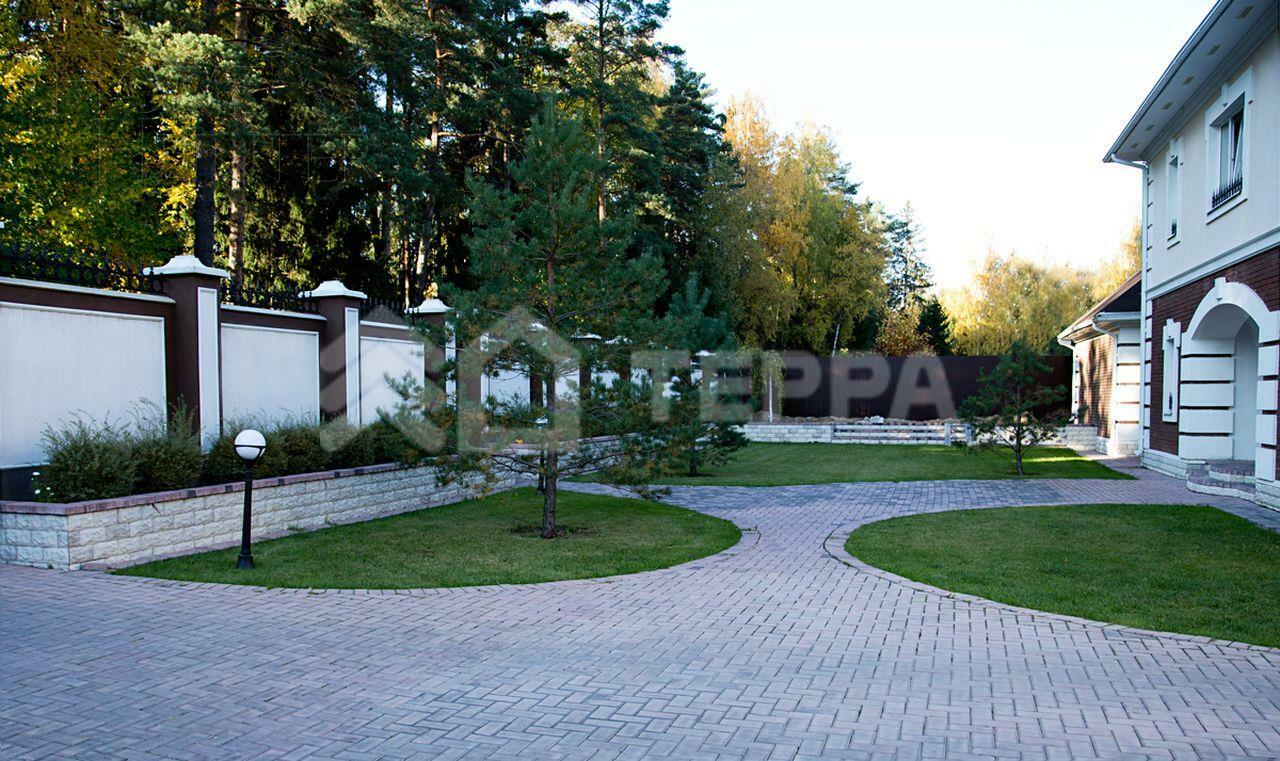 2-этажный коттедж 560 м² с отделкой