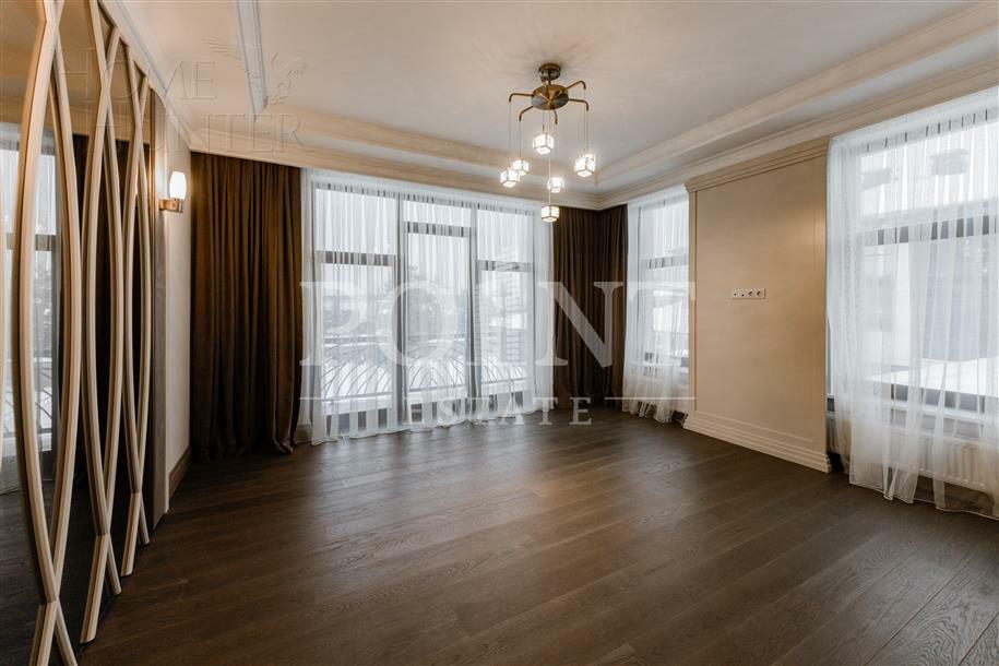 2-этажный коттедж 400 м² с отделкой