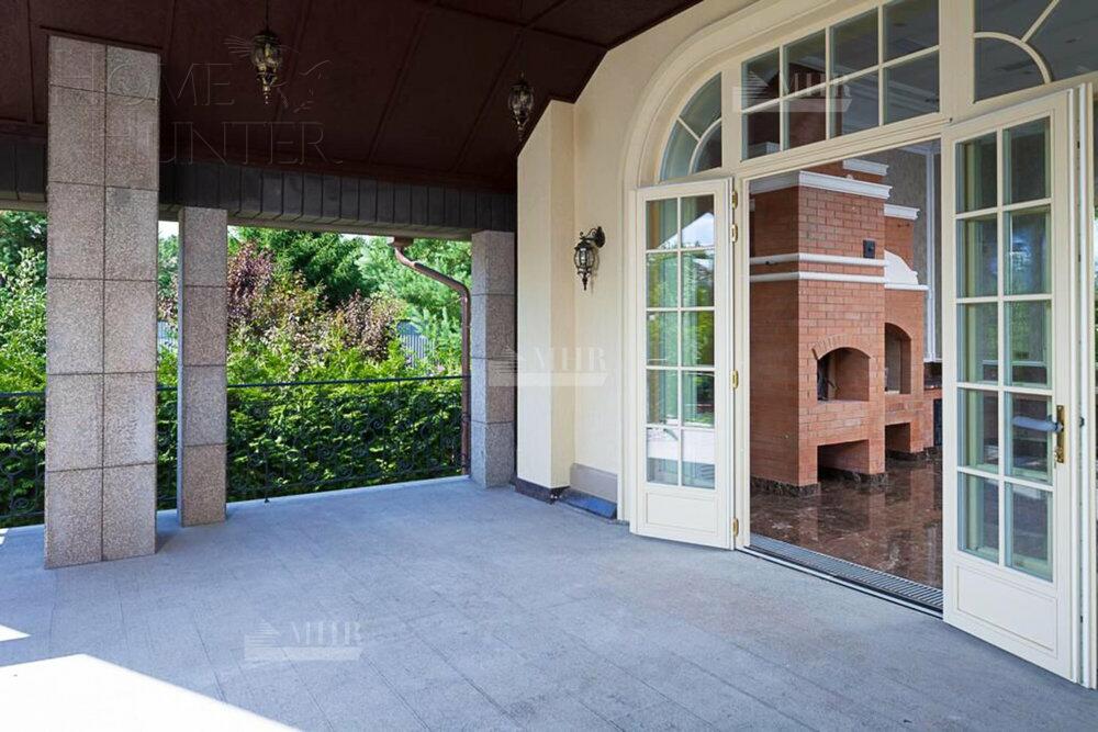 2-этажный коттедж 1 700 м² с отделкой