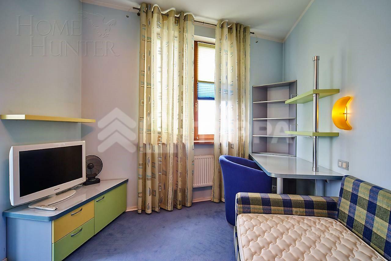 2-УРОВНЕВЫЙ ПЕНТХАУС С ОТДЕЛКОЙ 200 М² НА 25 ЭТАЖЕ