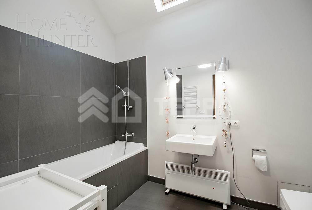 3-этажный коттедж 750 м² с отделкой