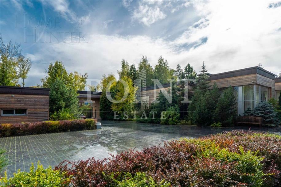 1-этажный коттедж 650 м² с отделкой